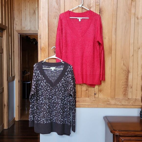 Nine West V-Neck Metallic Tunic Knit Sweater Bundle Medium, Silver & Holiday Red - Picture 1 of 9